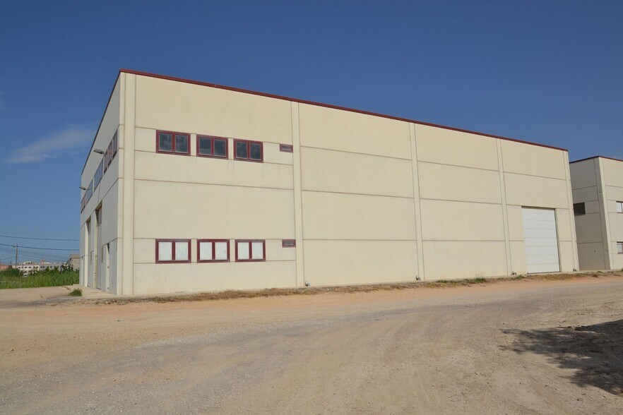 Avinguda de la Pau, 101C, Deltebre, Tarragona for sale - Building Photo - Image 3 of 8