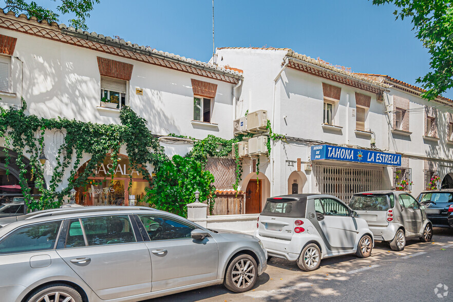 Calle Baja Iglesia, 18, Madrid, Madrid for rent - Primary Photo - Image 1 of 2