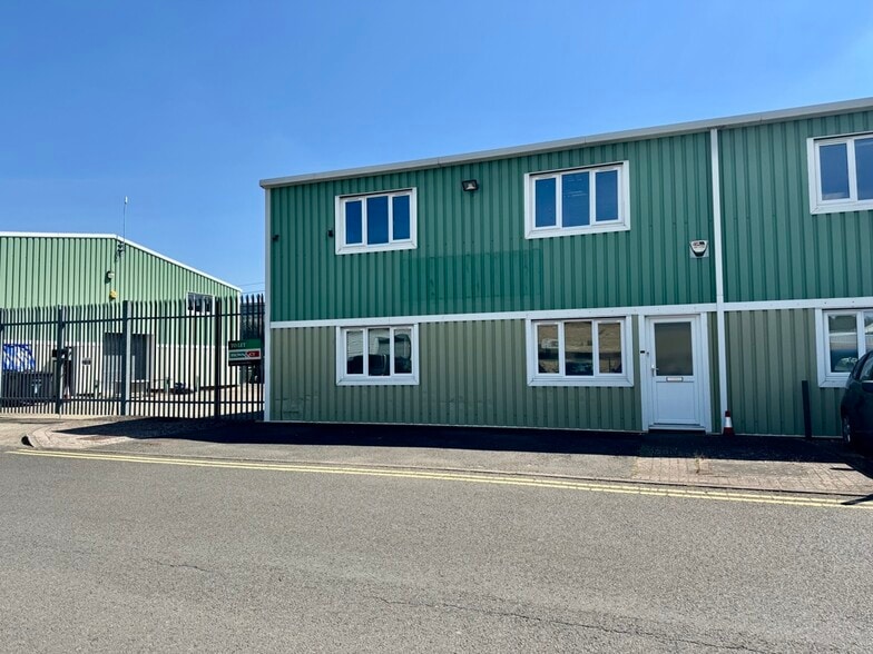 The Dock, Ely to rent - Building Photo - Image 1 of 1