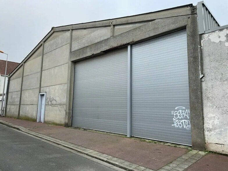 Light Industrial in Calais for sale - Building Photo - Image 1 of 3