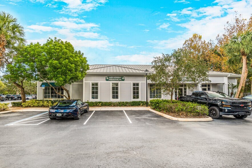 1106 W Indiantown Rd, Jupiter 33458 UK