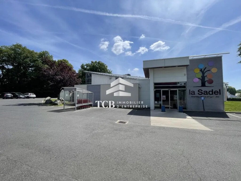 Vente Local d'activités 790 m² - Photo 1