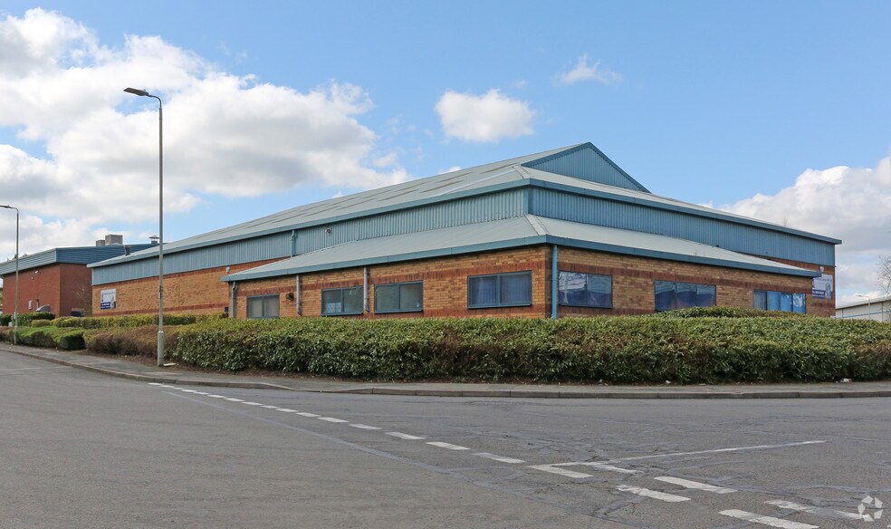 Samson Rd, Coalville to rent - Building Photo - Image 2 of 4