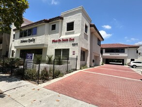 1611 E 4th St, Santa Ana, CA for rent Building Photo- Image 1 of 8