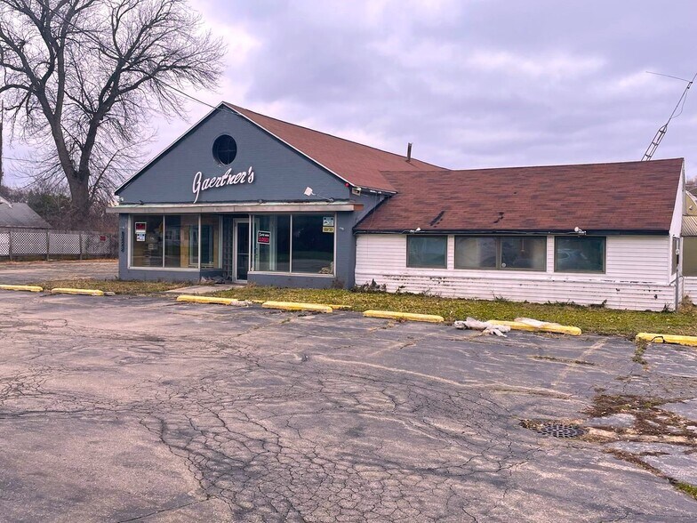 1958 Brockway St, Saginaw 48602 Retail for Sale UK