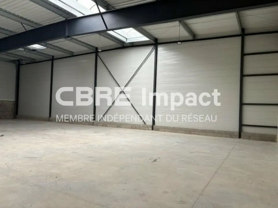 Vente Local d'activités 747 m² - Photo 1
