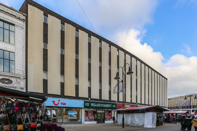 More details for 10-18 Queen St, Barnsley - Retail to Rent