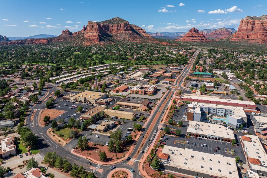 100 Verde Valley School Rd, Sedona, AZ for rent - Building Photo - Image 2 of 5