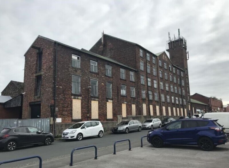 Standish St, Chorley for sale - Primary Photo - Image 1 of 1