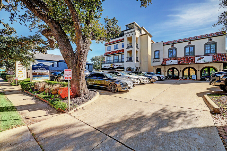 2335 University Blvd, Houston, TX for sale - Building Photo - Image 3 of 16