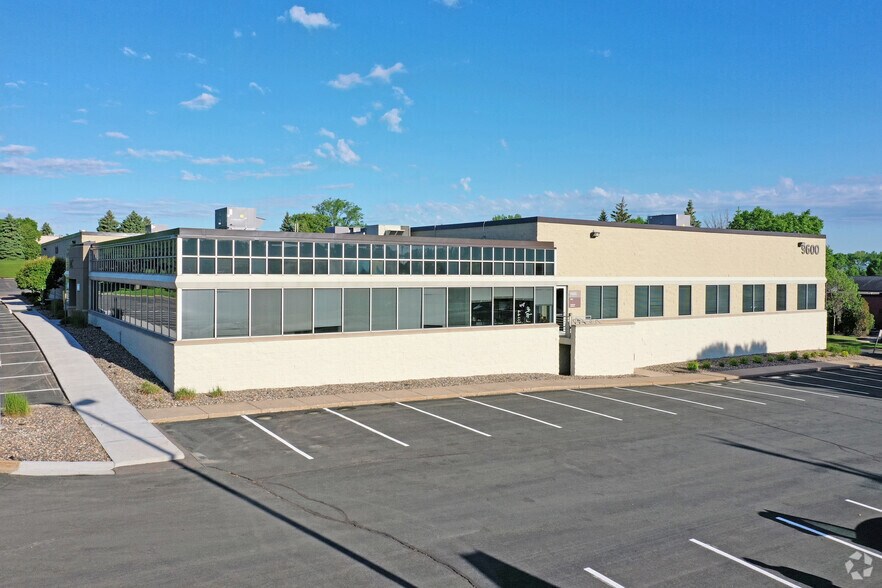 9600 54th Ave N, Plymouth, MN for sale - Primary Photo - Image 1 of 1