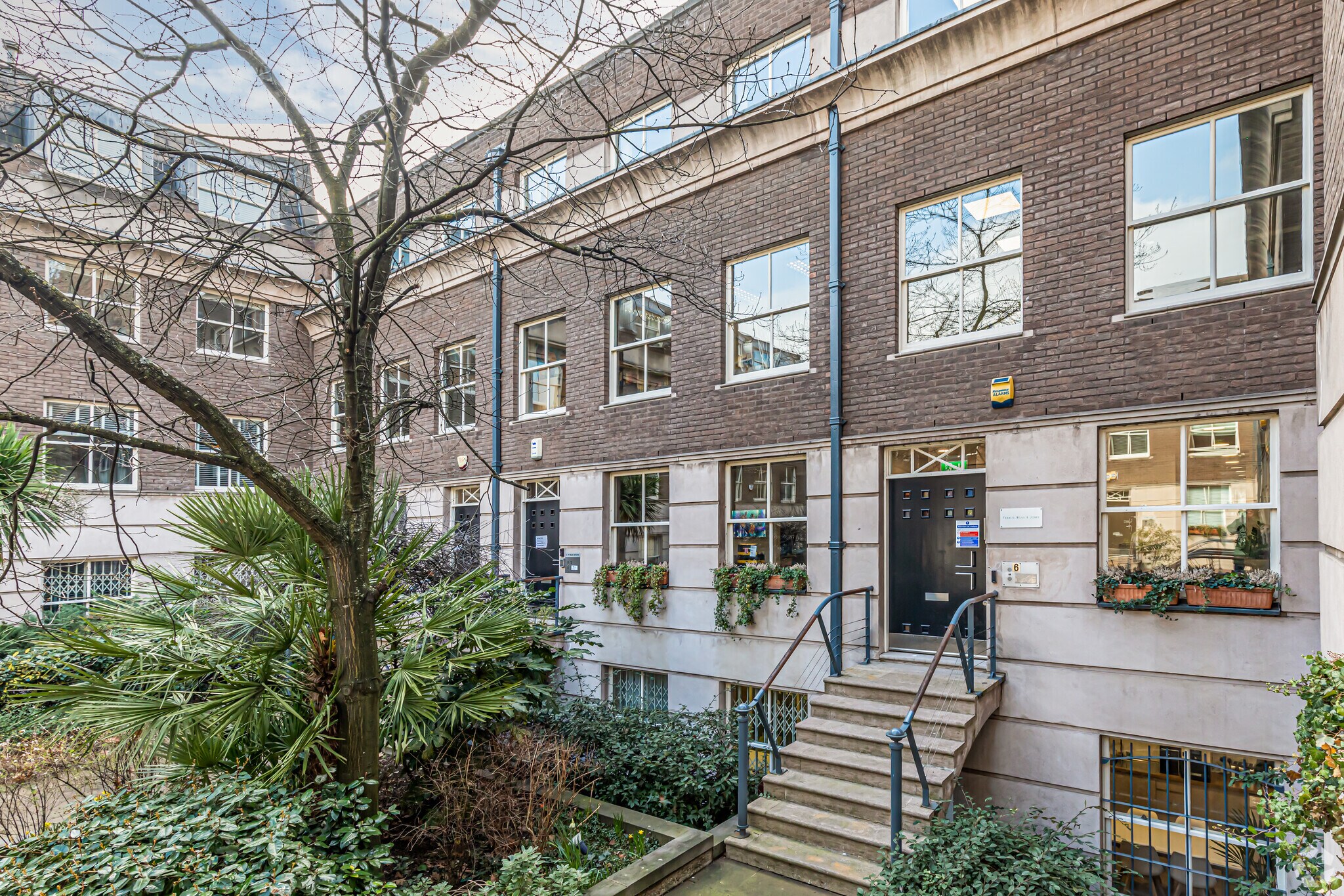 7 Coldbath Sq, London for sale Building Photo- Image 1 of 1
