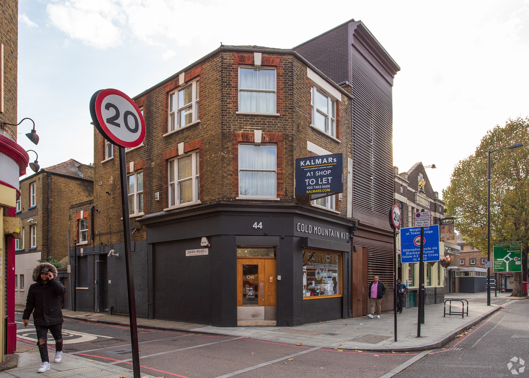 44-44A Tower Bridge Rd, London for sale Primary Photo- Image 1 of 1