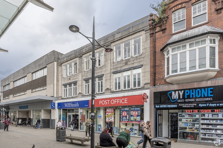 10-12 Regent St, Swindon to rent - Building Photo - Image 2 of 2