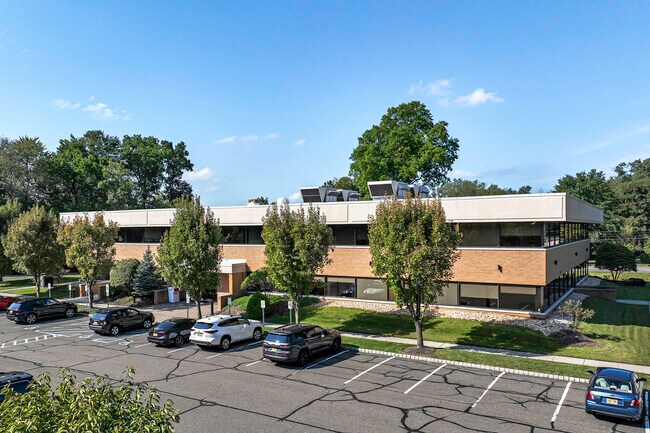 More details for 330 Passaic Ave, Fairfield, NJ - Office to Rent