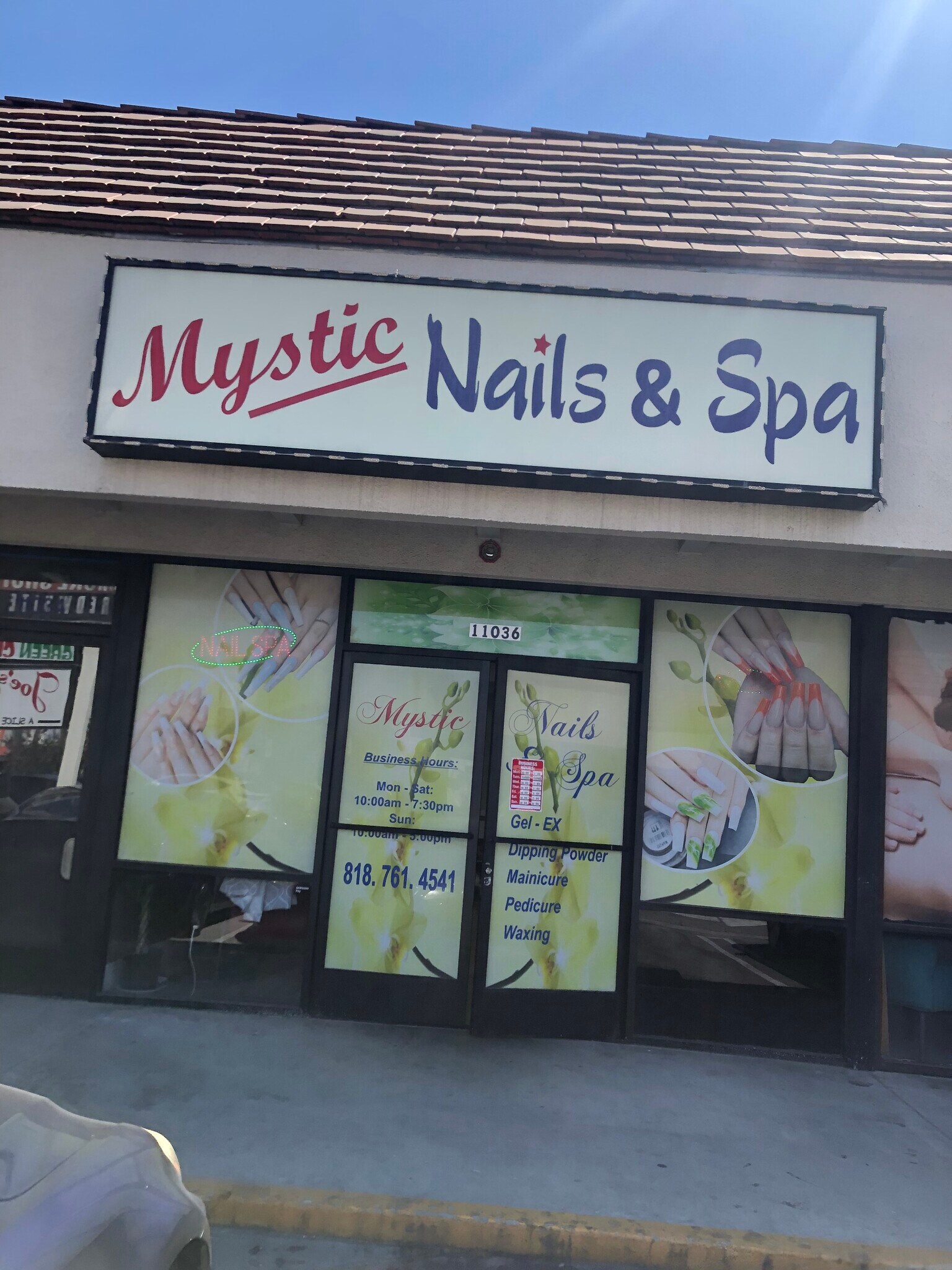 11032-11042 Ventura Blvd, Studio City, CA to rent Lobby- Image 1 of 10