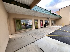 5210-5260 Simpson Ferry Rd, Mechanicsburg, PA for rent Building Photo- Image 1 of 7