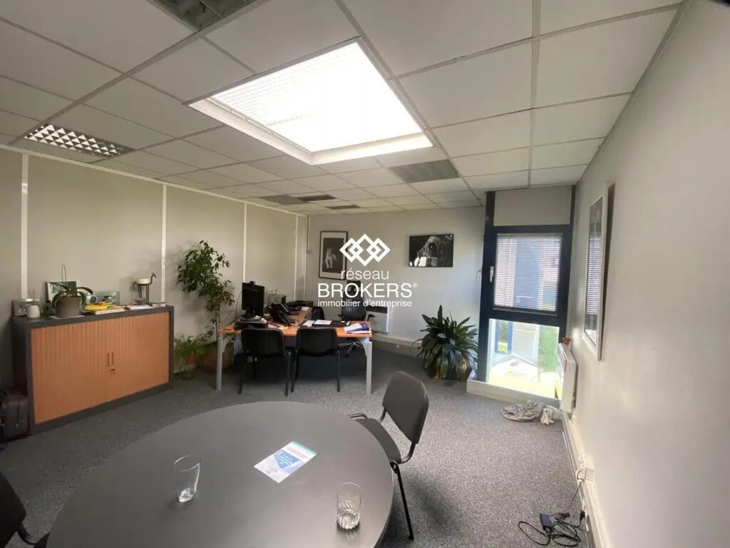 Vente Bureaux 455 m² - Photo 1