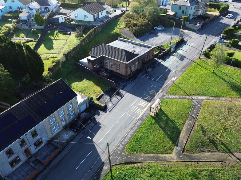 6 Heol Y Bryn, Llanelli for sale - Building Photo - Image 2 of 41