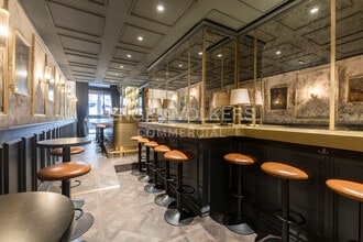 Retail in Barcelona, Barcelona to rent Interior Photo- Image 2 of 20