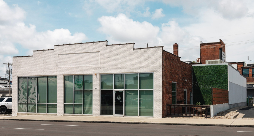 1814 Oak St, Kansas City, MO for rent - Building Photo - Image 1 of 4