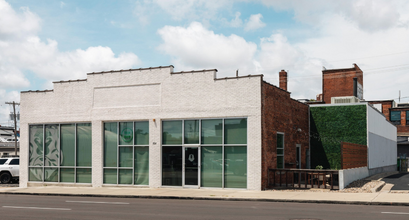 1814 Oak St, Kansas City, MO for rent Building Photo- Image 1 of 5