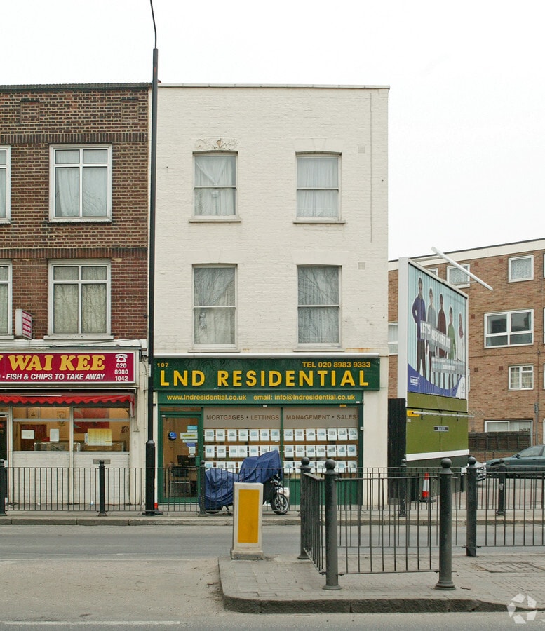 107 Burdett Rd, London, E3 4JN UK