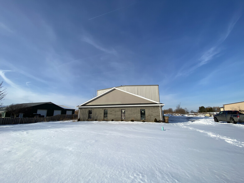 9720 County Rd, Clarence Center, NY for sale - Building Photo - Image 1 of 1