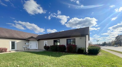 2007 Chester Blvd, Richmond, IN for rent Building Photo- Image 1 of 20