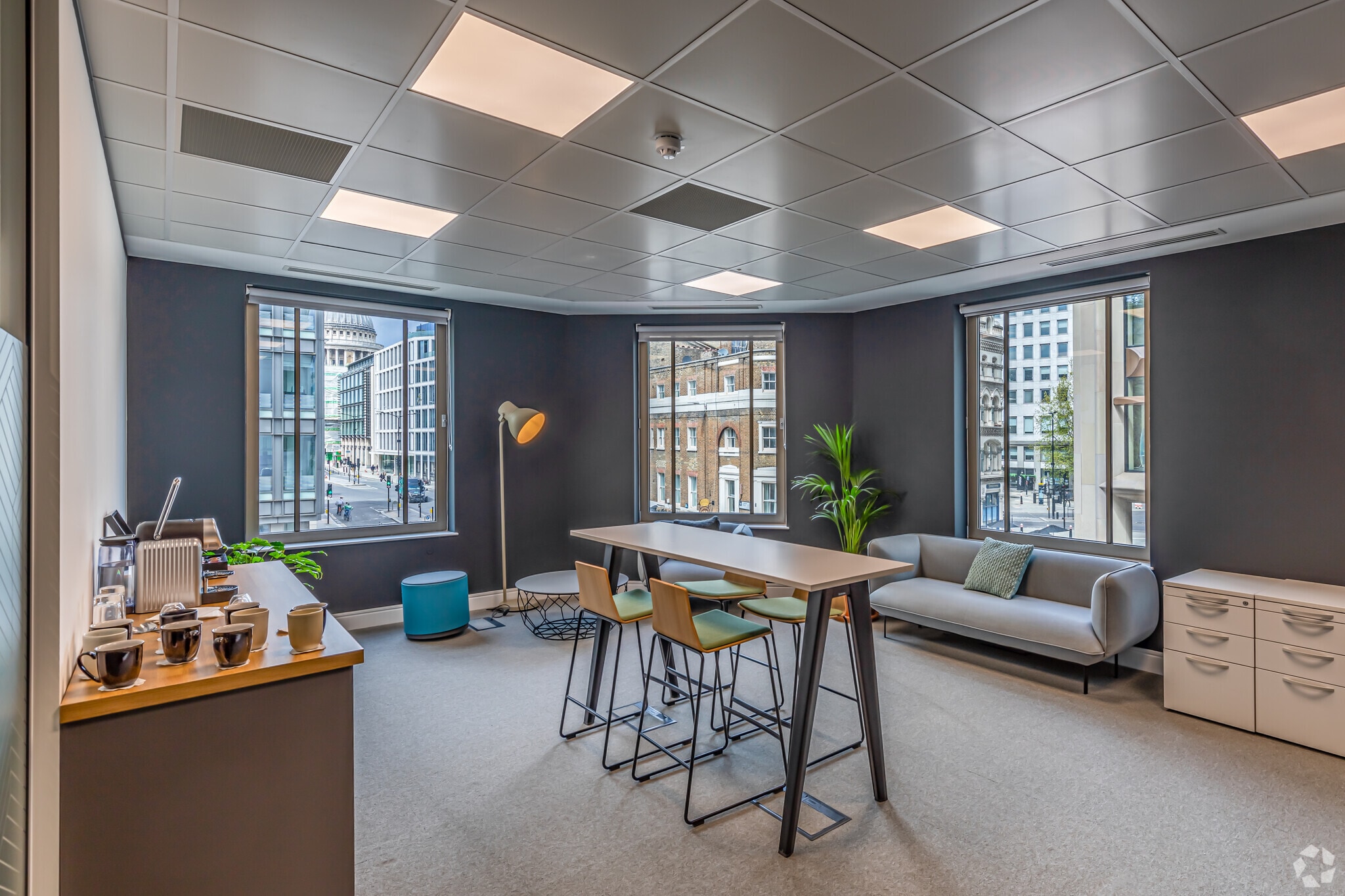 60 Cannon St, London to rent Interior Photo- Image 1 of 4