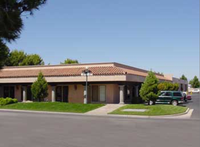 2470 Chandler Ave, Las Vegas, NV for rent - Building Photo - Image 3 of 5