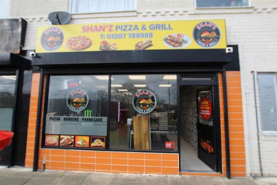 3 Holyhill Gdns, Stanley for sale - Building Photo - Image 1 of 11