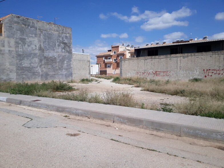Land in Granja de Rocamora, Alicante for sale - Building Photo - Image 2 of 3