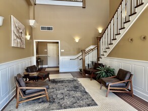 300-900 Parker Sq, Flower Mound, TX for rent Lobby- Image 2 of 2