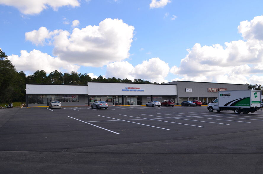 671 N Broad St, Brooksville, FL for rent - Building Photo - Image 2 of 5