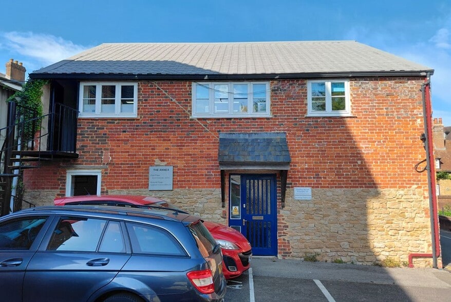 Mill Ln, Godalming to rent - Building Photo - Image 3 of 3