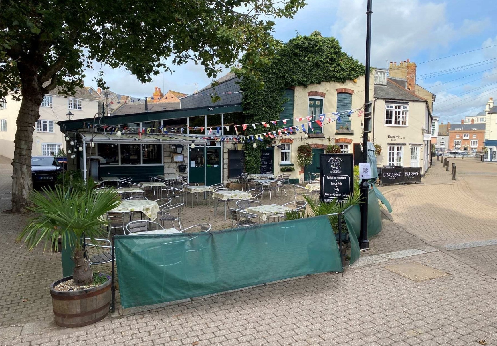 Hope Sq, Weymouth for sale Primary Photo- Image 1 of 1