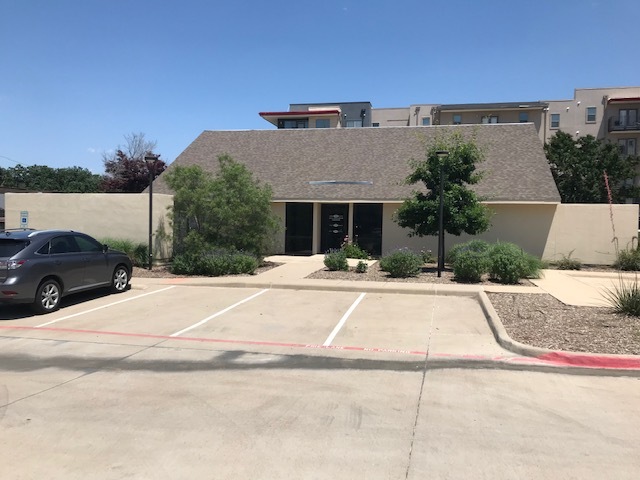 910 W Mitchell St, Arlington, TX for rent - Primary Photo - Image 1 of 1