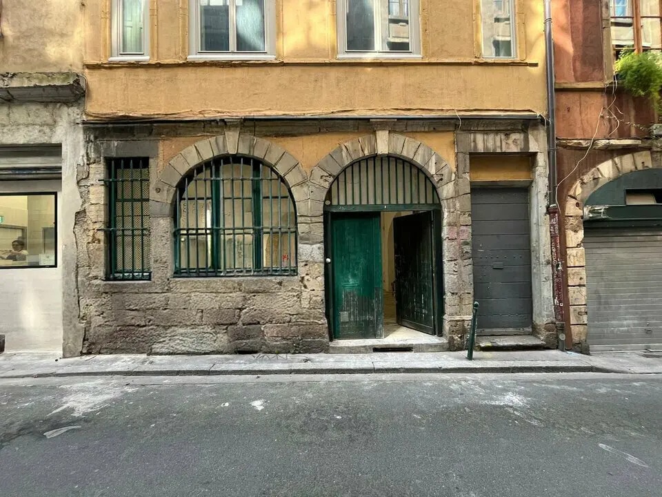 Location Commerce 114 m² - Photo 1