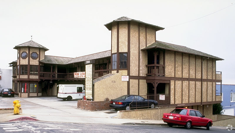 2309 Pacific Coast Hwy, Hermosa Beach, CA for rent - Building Photo - Image 3 of 5