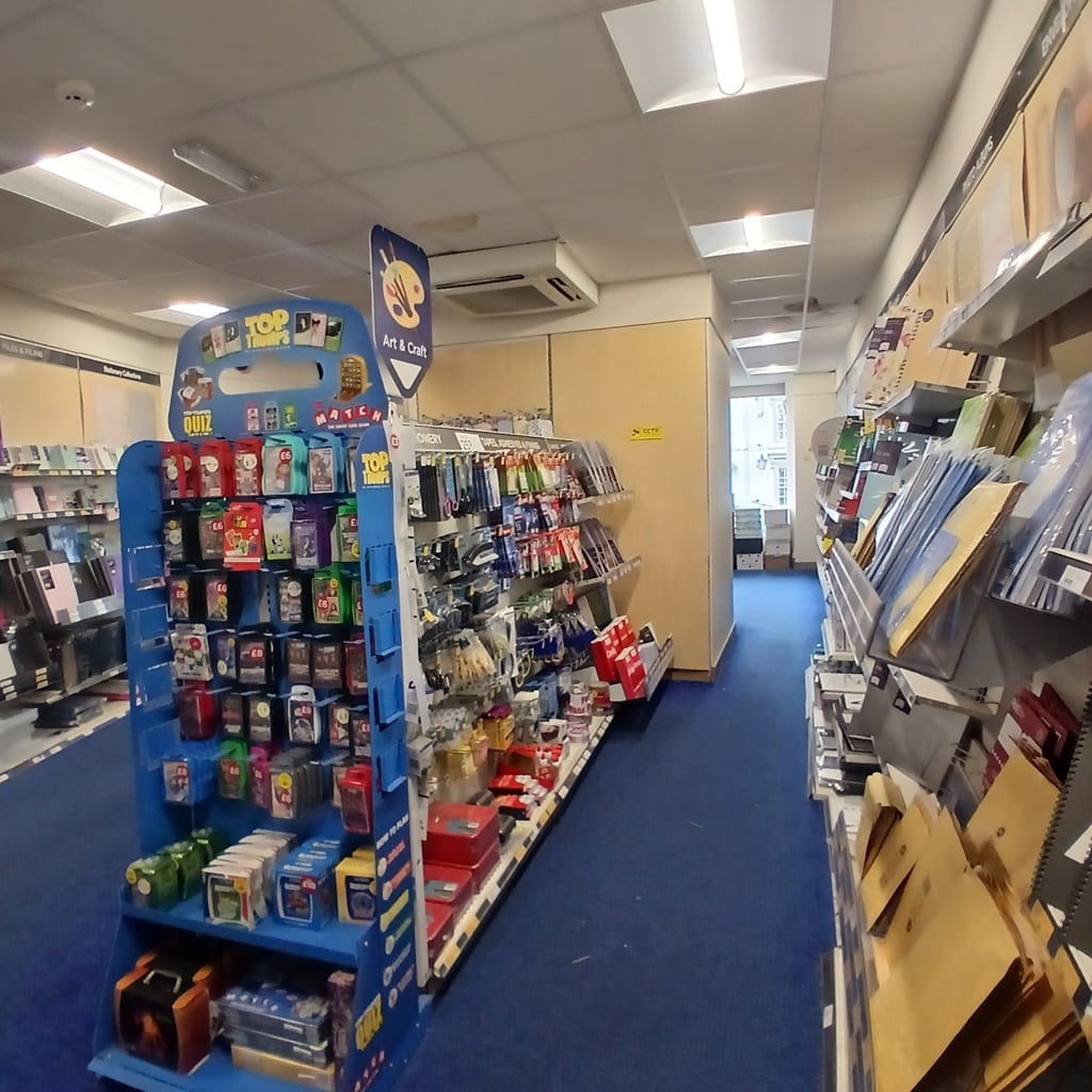 16 Market Sq, Buckingham to rent Interior Photo- Image 1 of 4