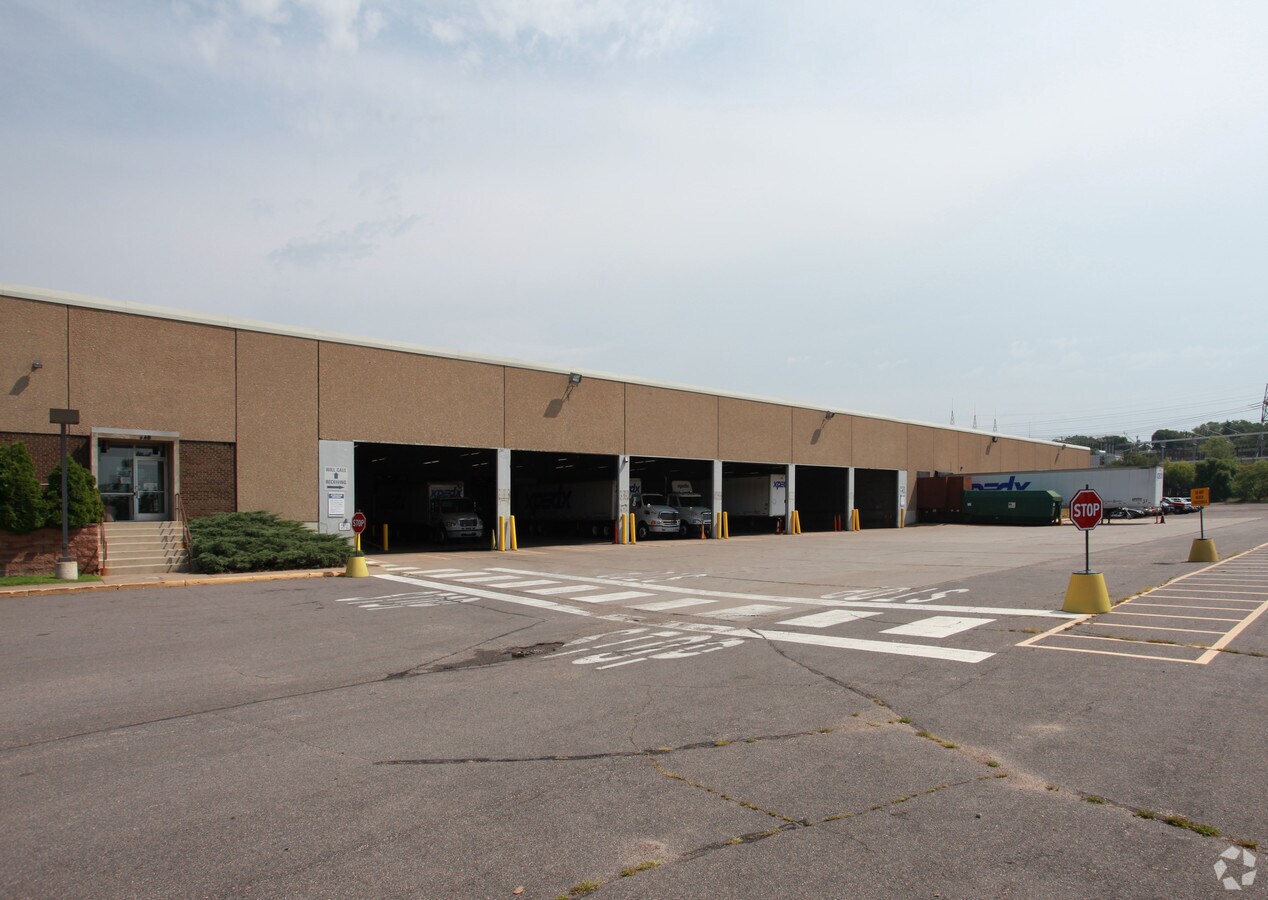 345 NE Industrial Blvd, Minneapolis 55413 UK