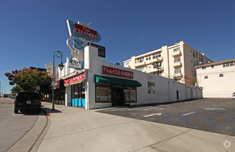 10421-10423 Santa Monica Blvd, Los Angeles, CA for rent Primary Photo- Image 1 of 4