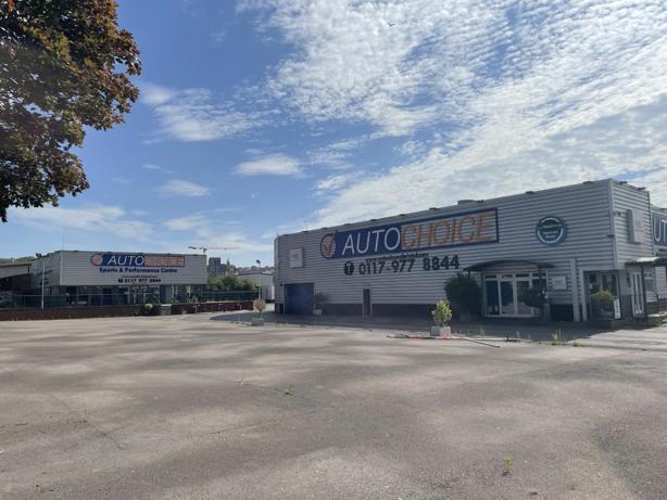 64-68 Feeder Rd, Bristol to rent - Building Photo - Image 1 of 4