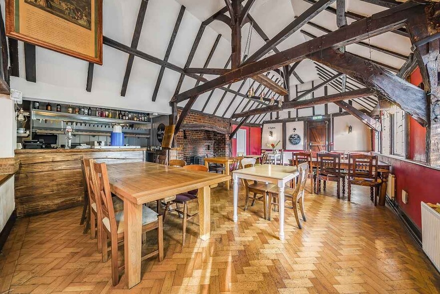 Yalding Hl, Yalding to rent - Interior Photo - Image 3 of 5