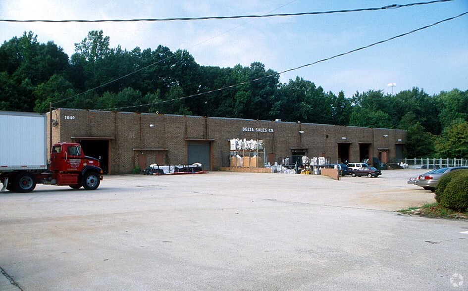 1840 Tucker Industrial Rd, Tucker, GA for rent - Building Photo - Image 2 of 8