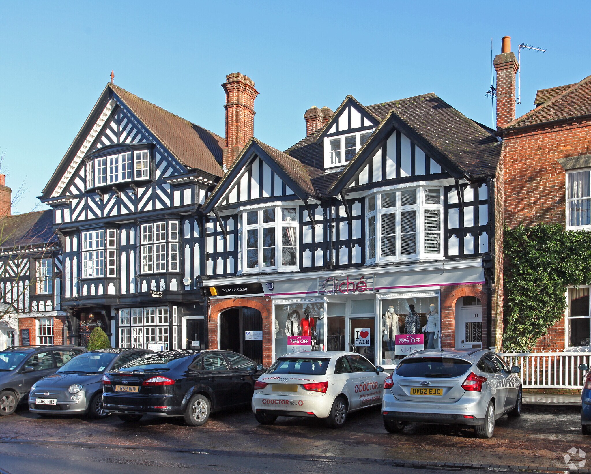 9 Windsor End, Beaconsfield for sale Primary Photo- Image 1 of 1