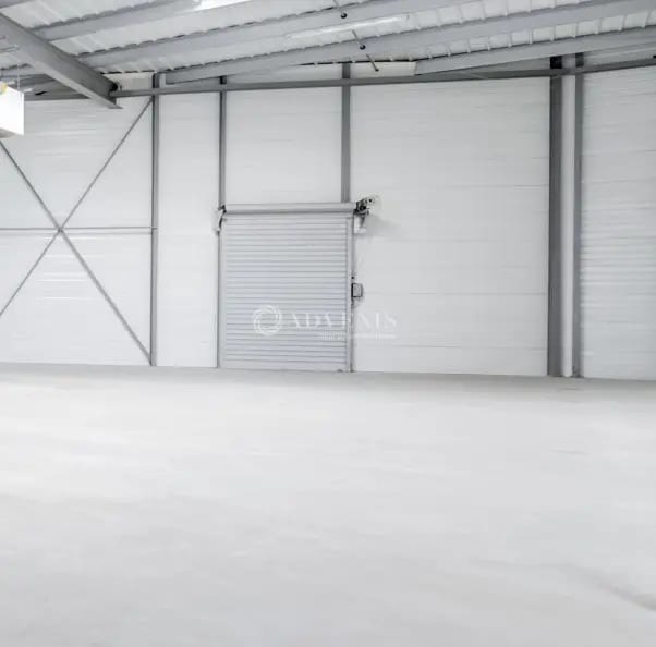Vente Local d'activités 271 m² - Photo 1