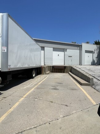 More details for 1306 E Hartman Ave, Omaha, NE - Light Industrial, Industrial to Rent