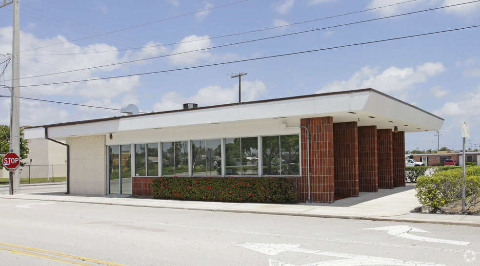 80 W 20th St, Riviera Beach, FL for sale - Building Photo - Image 1 of 1